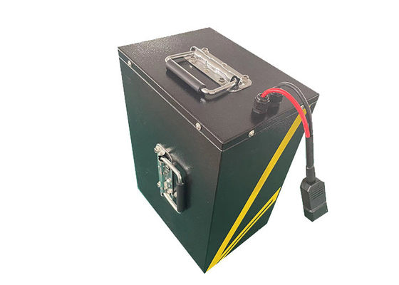 Chaudière électrique avec dimensions hors tout de 2100mm*1200mm*1850mm, capacité de 30 litres et pression de chauffage maximale de 0,4 MPa